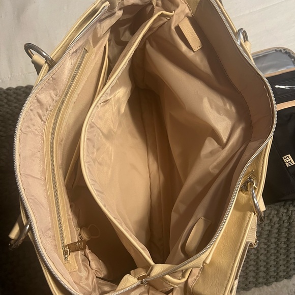 Beis diaper bag